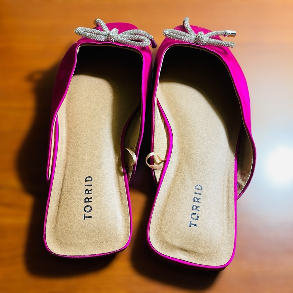 TORRID Fuschia Flats/Mules • Size 13WW • Women - Picture 4 of 10